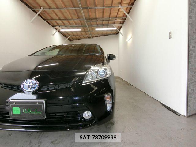 Toyota PRIUS 2013-12 200972-13