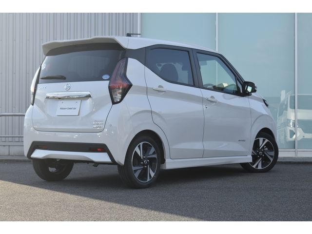 Nissan DAYZ 2022-03 185280-1