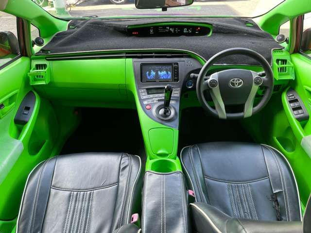Toyota PRIUS 2013-08 6178-9
