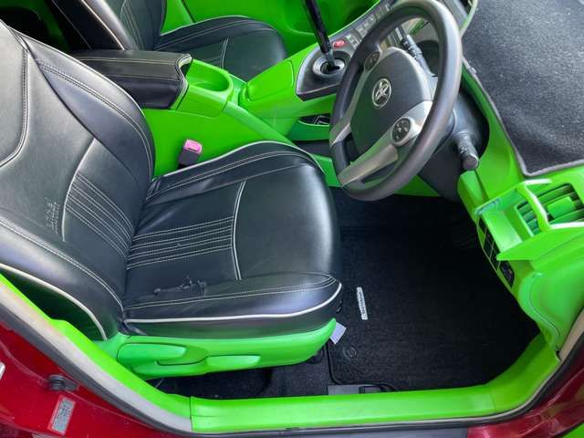 Toyota PRIUS 2013-08 6178-12