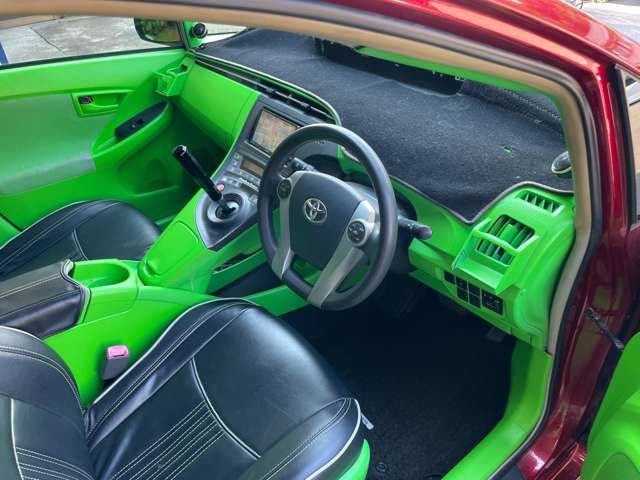 Toyota PRIUS 2013-08 6178-10