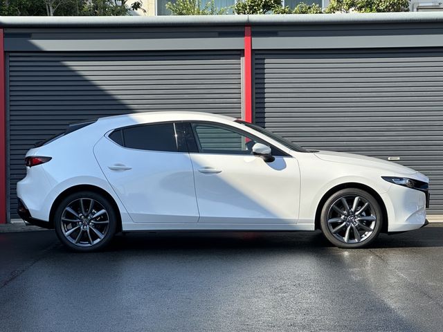 Mazda MAZDA3 2023-07 192044-24