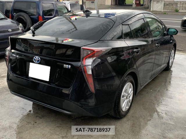 Toyota PRIUS 2016-01 322636-5