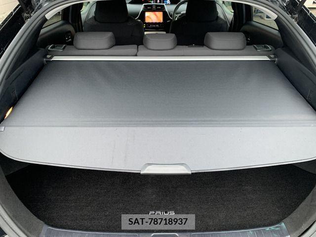 Toyota PRIUS 2016-01 322636-9