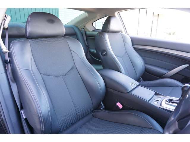 Nissan SKYLINE COUPE 2011-12 8496-6