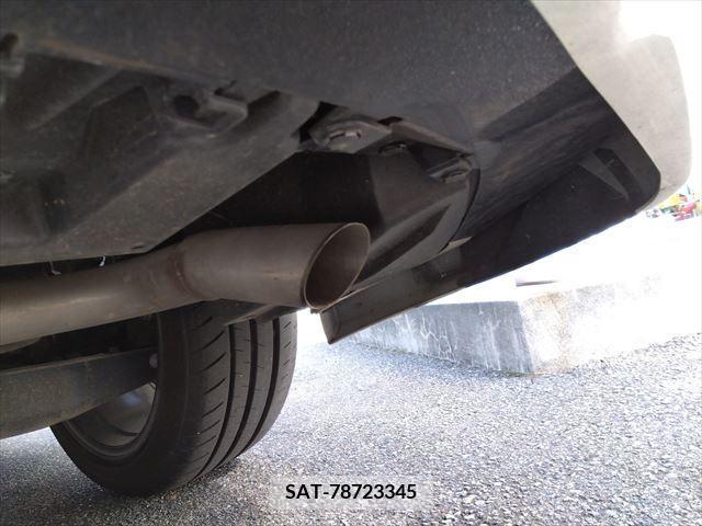 Toyota PRIUS 2021-05 281963-8
