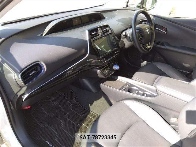 Toyota PRIUS 2021-05 281963-11