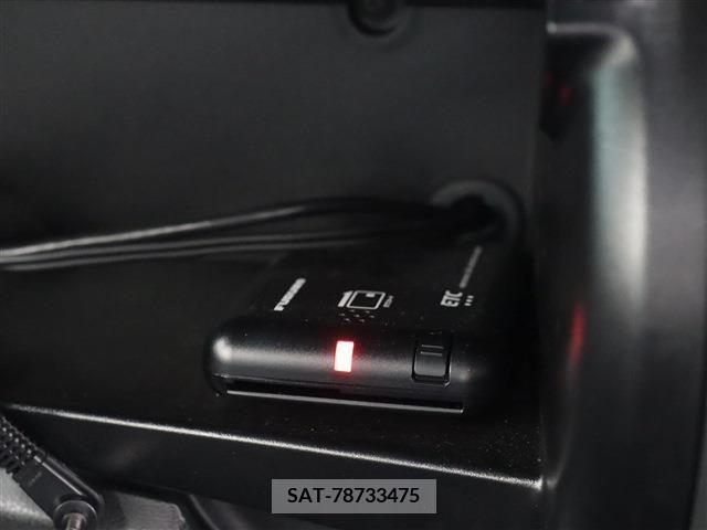 Nissan NOTE 2020-03 279968-6