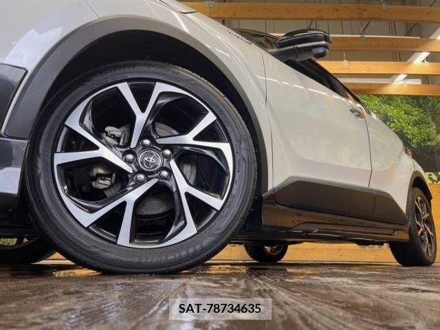 Toyota C-HR 2018-04 264097-13