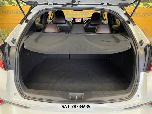 Toyota C-HR 2018-04 264097-11