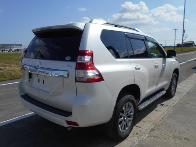 Toyota PRADO 2017-03 9988-4