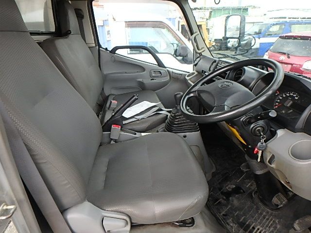 Toyota DYNA TRUCK 2014-07 5237-1