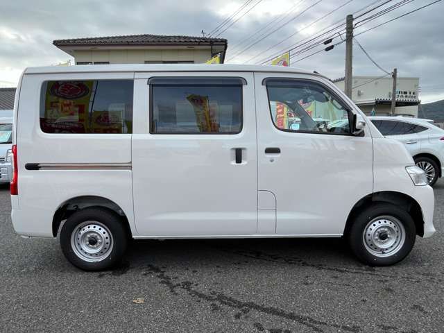 Toyota TOWNACE VAN 2023-10 184002-3