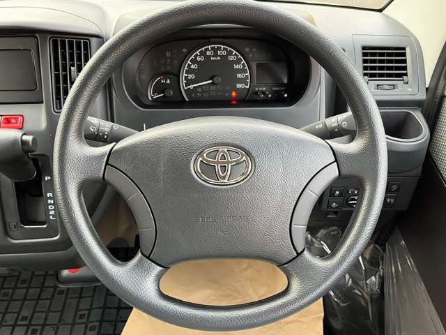 Toyota TOWNACE VAN 2023-10 184002-12
