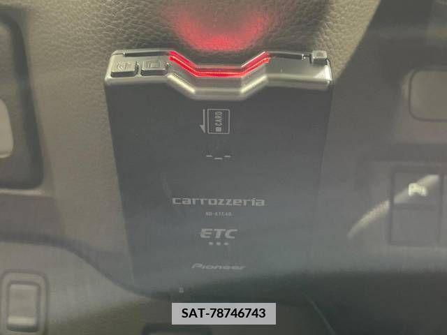 Honda N BOX 2023-05 364688-6