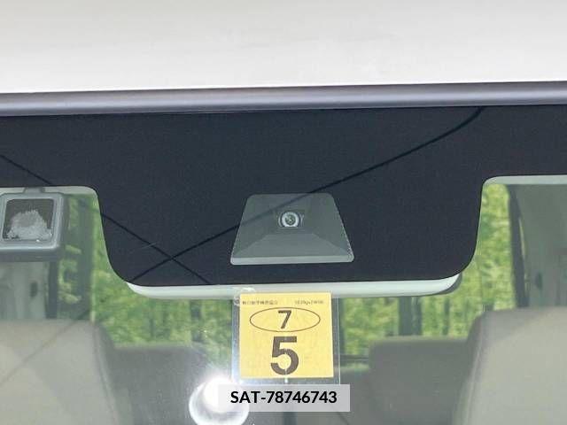 Honda N BOX 2023-05 364688-2