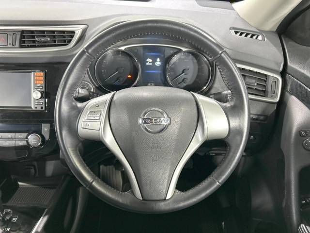 Nissan X-TRAIL 2015-10 180909-11