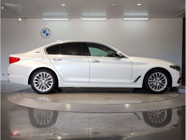 Bmw 5 SERIES 2018-09 24976-5