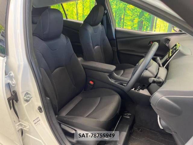 Toyota PRIUS 2019-09 282032-8