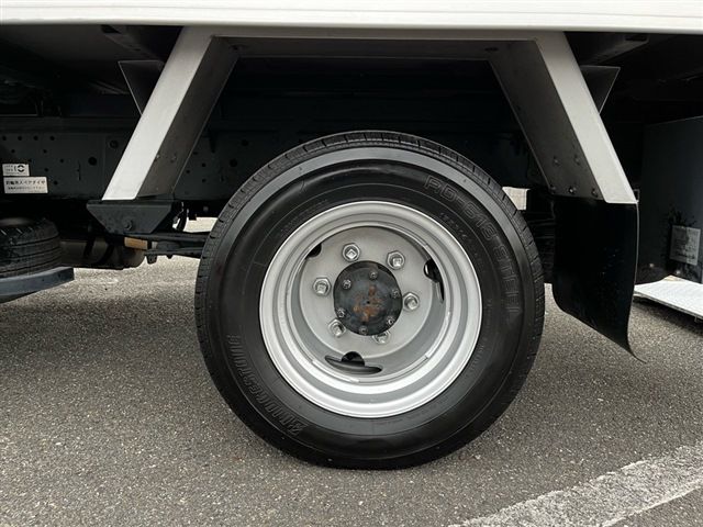 Nissan ATLAS 2020-05 2463-26