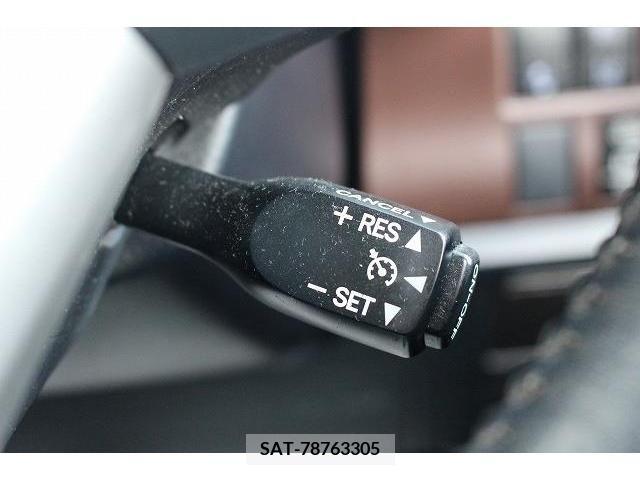 Toyota ESQUIRE 2018-01 220415-4