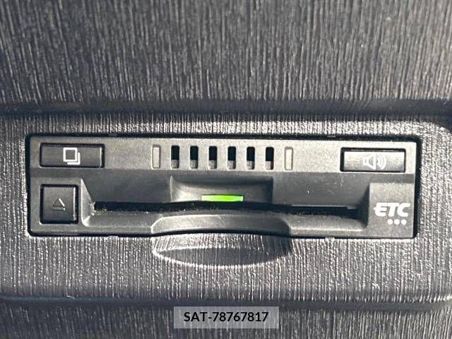 Toyota PRIUS ALPHA 2017-03 216542-4