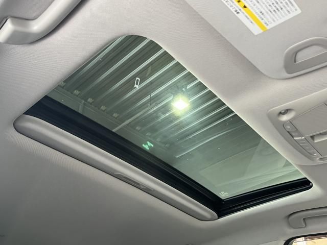 Nissan SKYLINE 2015-02 195773-4