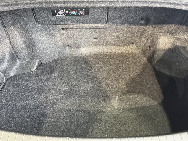 Nissan SKYLINE 2015-02 195773-17