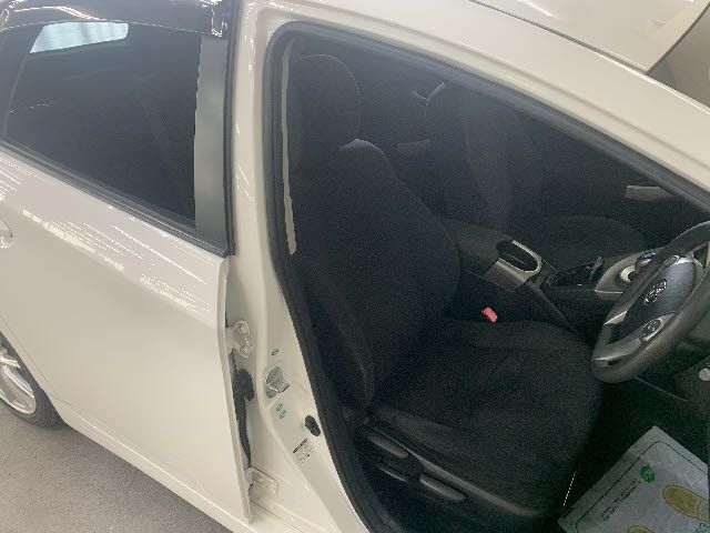 Toyota PRIUS 2012-12 10251-9