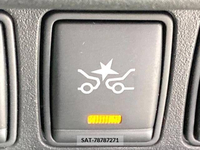 Nissan JUKE 2016-03 273993-4