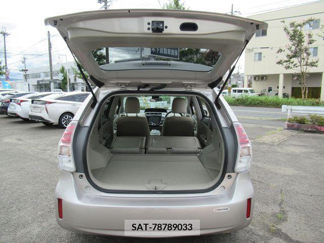 Toyota PRIUS ALPHA 2018-06 202296-9