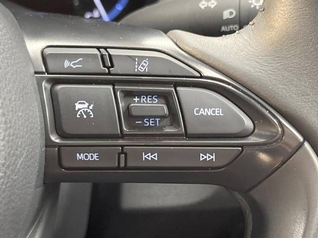 Toyota YARIS CROSS 2023-04 20923-4