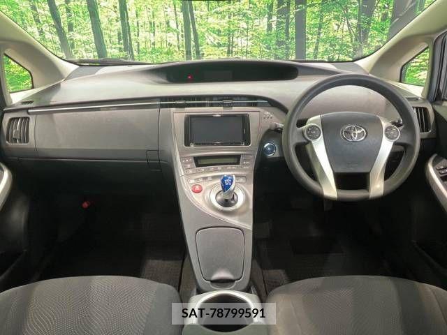 Toyota PRIUS 2012-11 377678-1