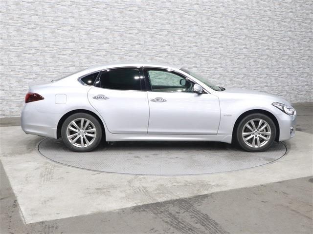 Nissan FUGA HYBRID 2018-11 28992-6