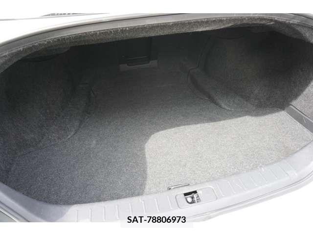 Nissan FUGA 2010-10 201324-17
