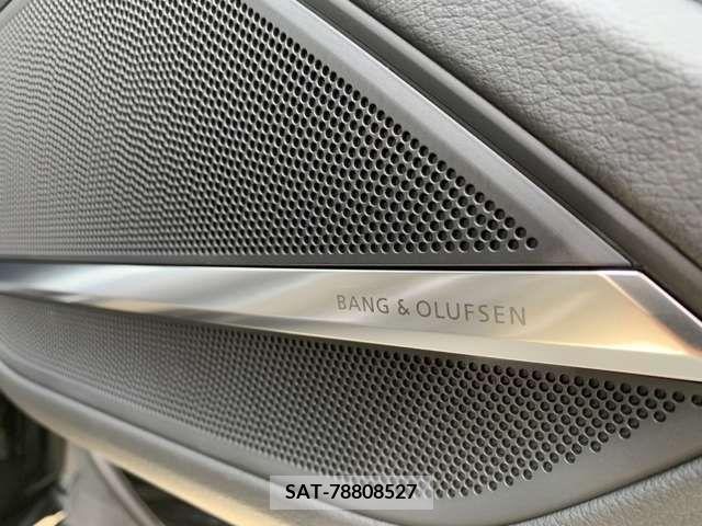 Audi A8 2023-11 383406-7