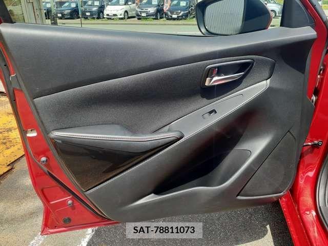 Mazda DEMIO 2016-09 301950-18