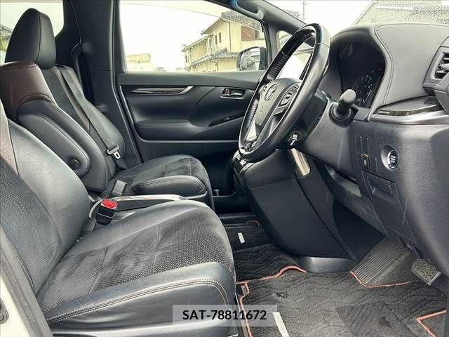 Toyota ALPHARD 2017-11 299406-15
