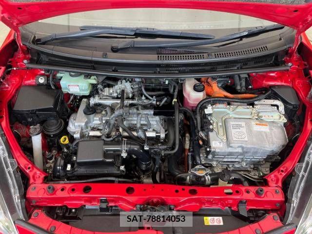 Toyota AQUA 2018-08 260295-18