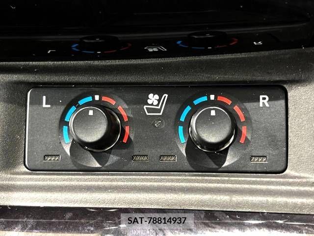 Toyota ALPHARD 2018-08 335570-8