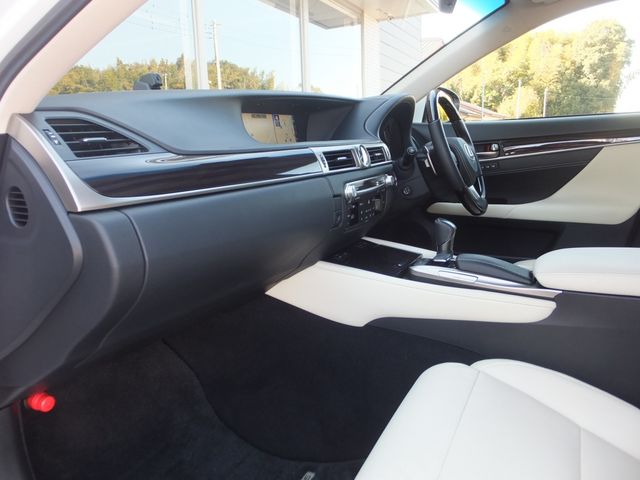 Lexus GS 2019-11 27735-14