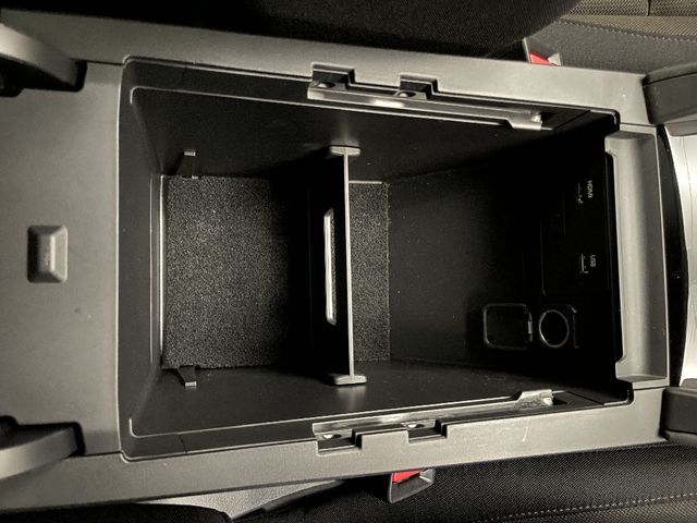 Mazda MAZDA3 2020-09 11032-25