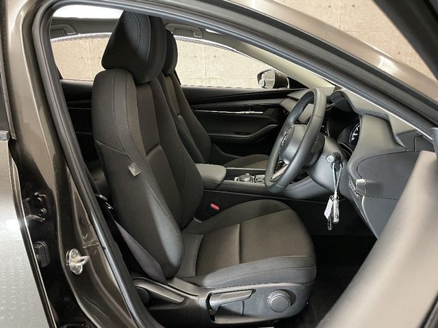 Mazda MAZDA3 2020-09 11032-11