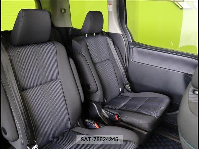 Toyota VOXY 2015-07 206876-22