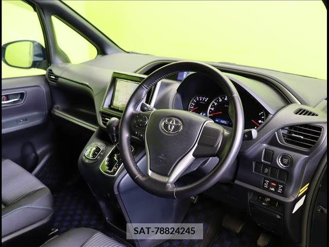 Toyota VOXY 2015-07 206876-17