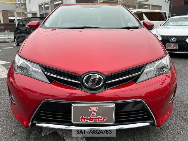Toyota AURIS 2014-01 210564-1