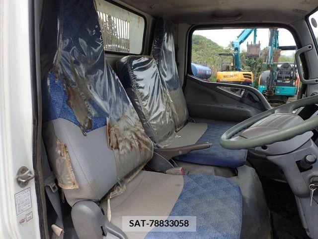 Mitsubishi CANTER 2006-10 263437-4