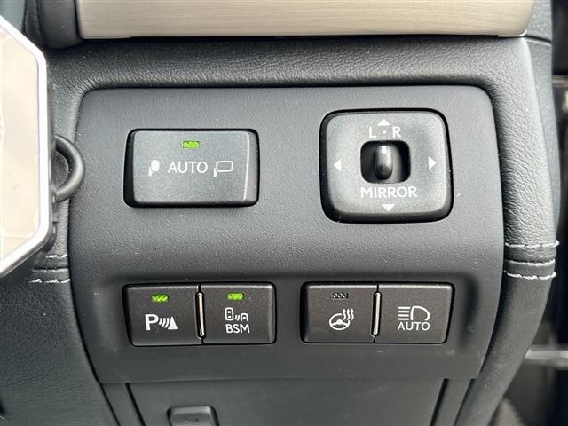 Lexus LS 2013-02 4547-13