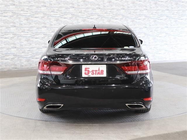 Lexus LS 2013-02 4547-9