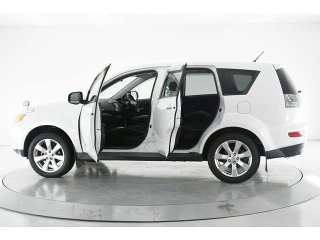 Mitsubishi OUTLANDER 2010-02 180611-5